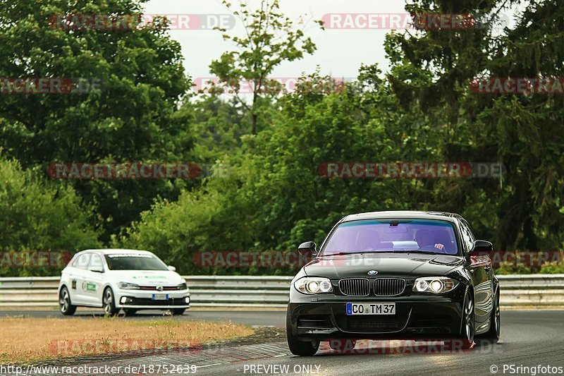 Bild #18752639 - Touristenfahrten Nürburgring Nordschleife (26.08.2022)