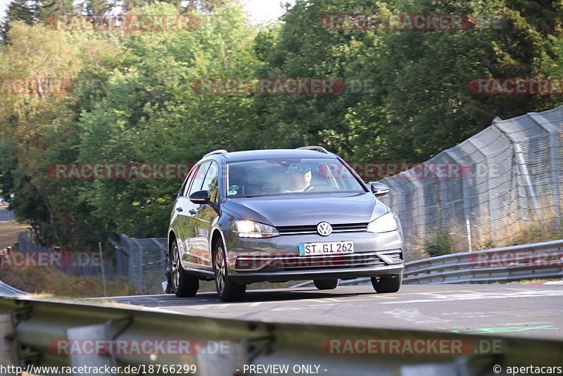 Bild #18766299 - Touristenfahrten Nürburgring Nordschleife (28.08.2022)