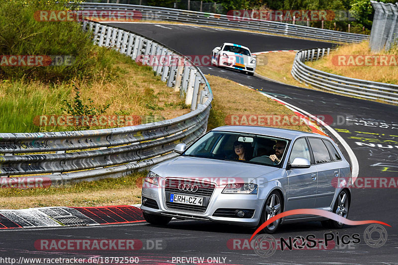 Bild #18792500 - Touristenfahrten Nürburgring Nordschleife (28.08.2022)