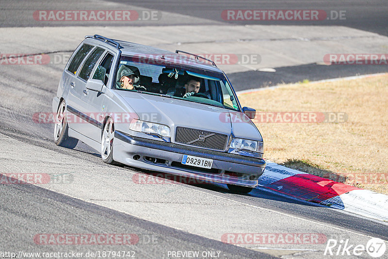 Bild #18794742 - Touristenfahrten Nürburgring Nordschleife (28.08.2022)