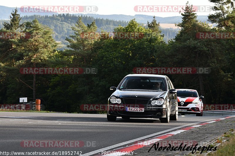 Bild #18952742 - Touristenfahrten Nürburgring Nordschleife (05.09.2022)