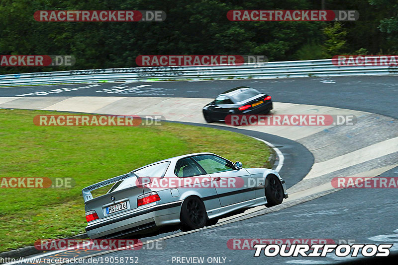 Bild #19058752 - Touristenfahrten Nürburgring Nordschleife (18.09.2022)