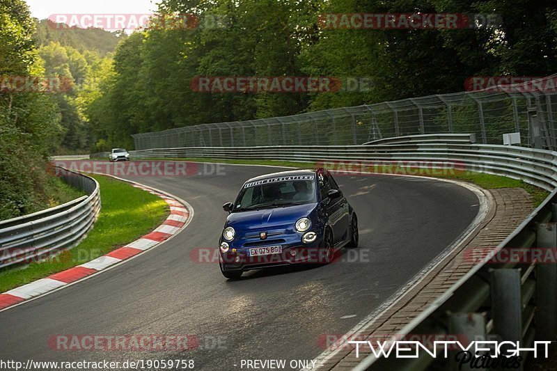 Bild #19059758 - Touristenfahrten Nürburgring Nordschleife (19.09.2022)