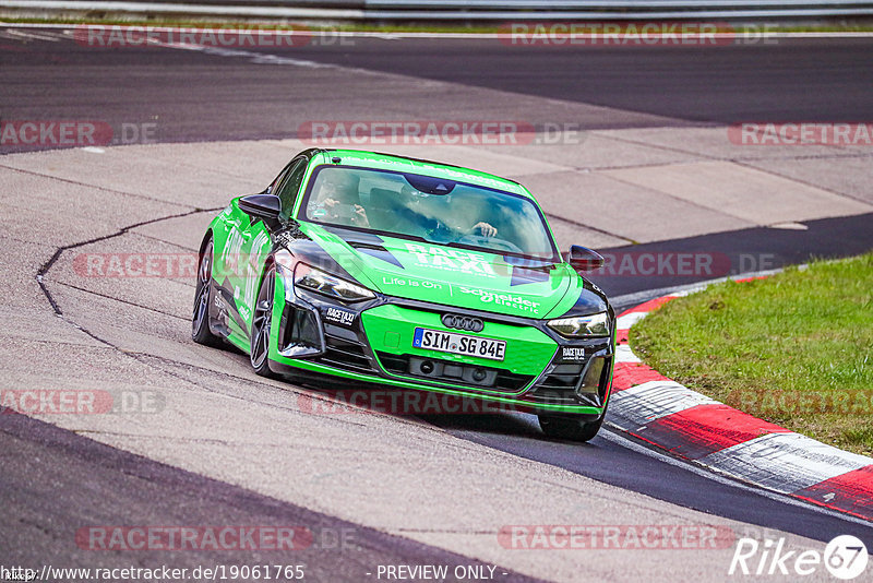 Bild #19061765 - Touristenfahrten Nürburgring Nordschleife (19.09.2022)