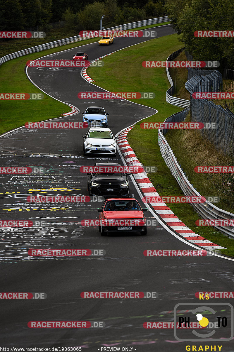 Bild #19063065 - Touristenfahrten Nürburgring Nordschleife (19.09.2022)