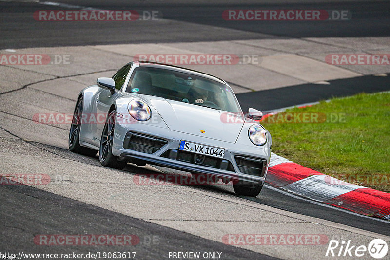 Bild #19063617 - Touristenfahrten Nürburgring Nordschleife (19.09.2022)