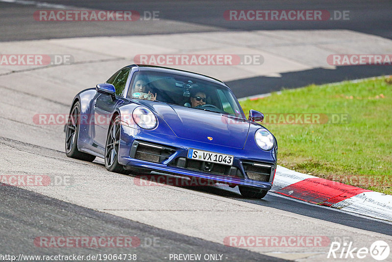 Bild #19064738 - Touristenfahrten Nürburgring Nordschleife (19.09.2022)