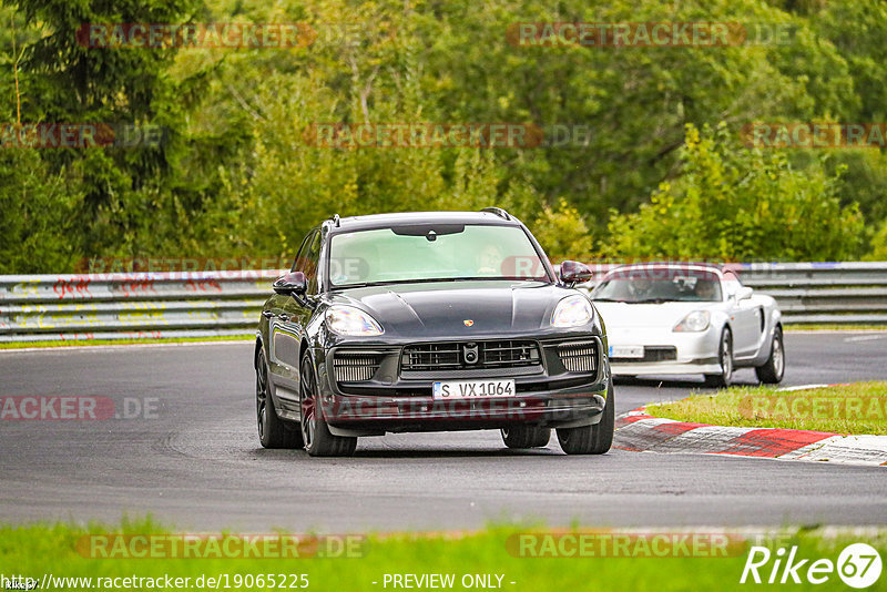 Bild #19065225 - Touristenfahrten Nürburgring Nordschleife (19.09.2022)