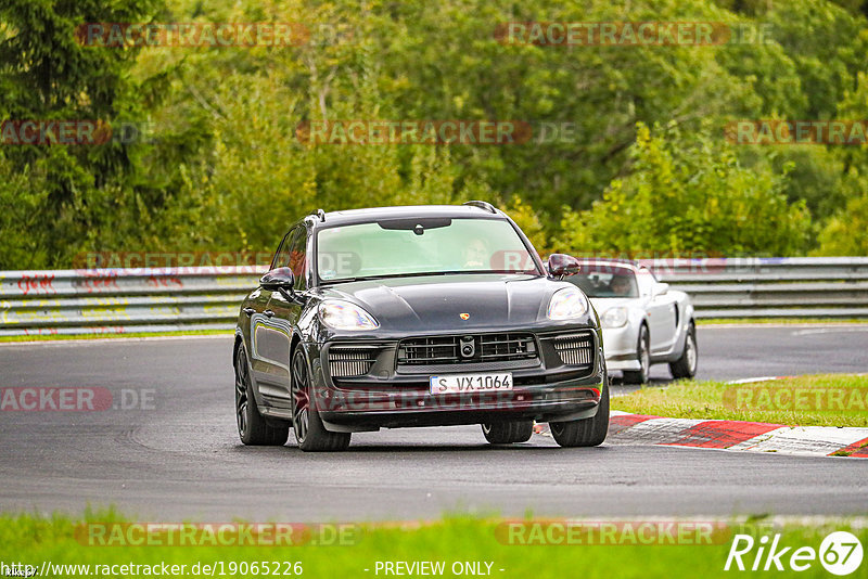 Bild #19065226 - Touristenfahrten Nürburgring Nordschleife (19.09.2022)