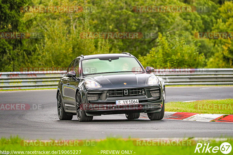 Bild #19065227 - Touristenfahrten Nürburgring Nordschleife (19.09.2022)