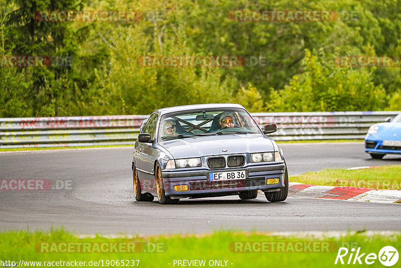 Bild #19065237 - Touristenfahrten Nürburgring Nordschleife (19.09.2022)