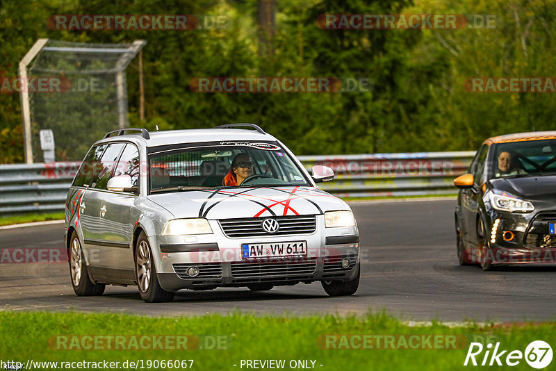 Bild #19066067 - Touristenfahrten Nürburgring Nordschleife (19.09.2022)