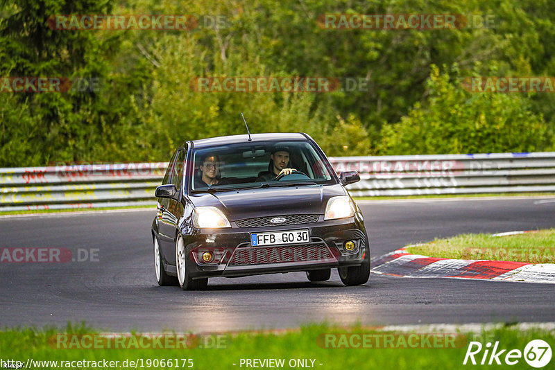 Bild #19066175 - Touristenfahrten Nürburgring Nordschleife (19.09.2022)