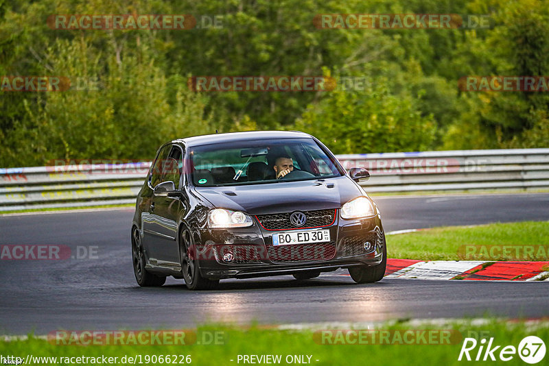 Bild #19066226 - Touristenfahrten Nürburgring Nordschleife (19.09.2022)