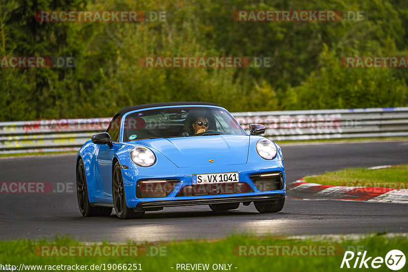 Bild #19066251 - Touristenfahrten Nürburgring Nordschleife (19.09.2022)