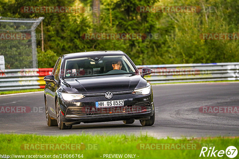 Bild #19066764 - Touristenfahrten Nürburgring Nordschleife (19.09.2022)