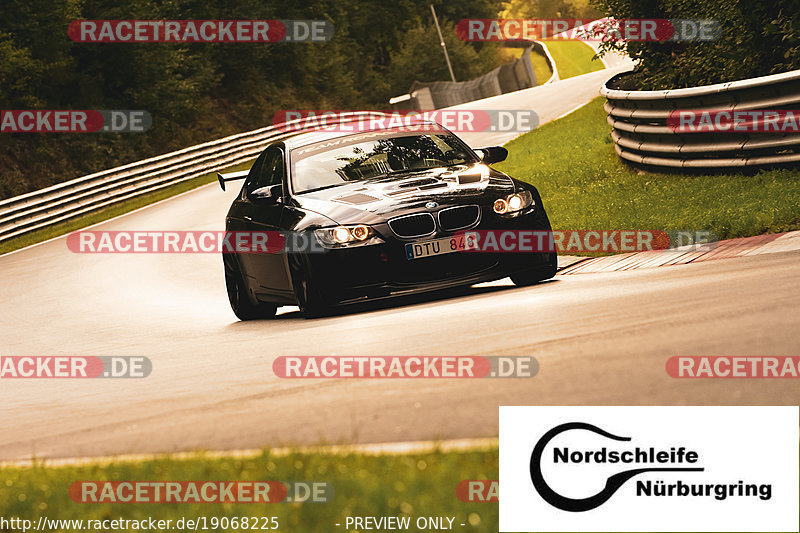 Bild #19068225 - Touristenfahrten Nürburgring Nordschleife (19.09.2022)