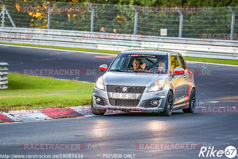 Bild #19087434 - Touristenfahrten Nürburgring Nordschleife (21.09.2022)