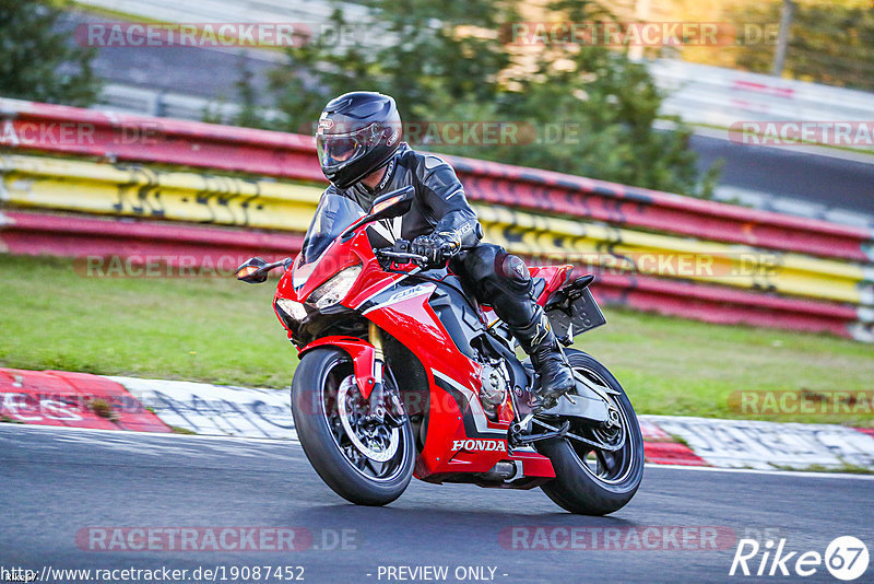 Bild #19087452 - Touristenfahrten Nürburgring Nordschleife (21.09.2022)