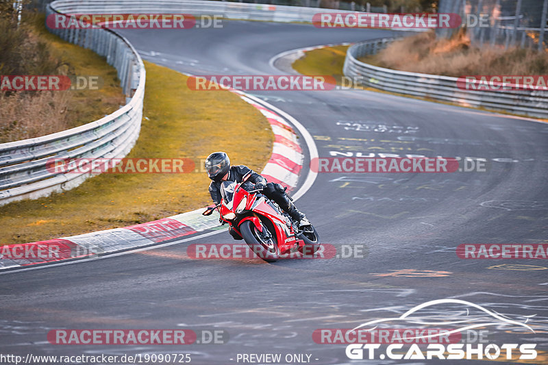 Bild #19090725 - Touristenfahrten Nürburgring Nordschleife (21.09.2022)