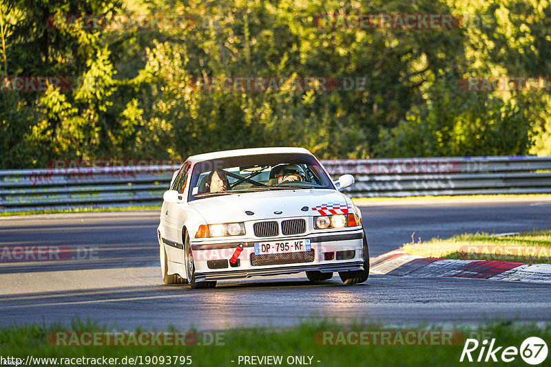 Bild #19093795 - Touristenfahrten Nürburgring Nordschleife (21.09.2022)