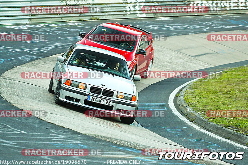 Bild #19095570 - Touristenfahrten Nürburgring Nordschleife (21.09.2022)