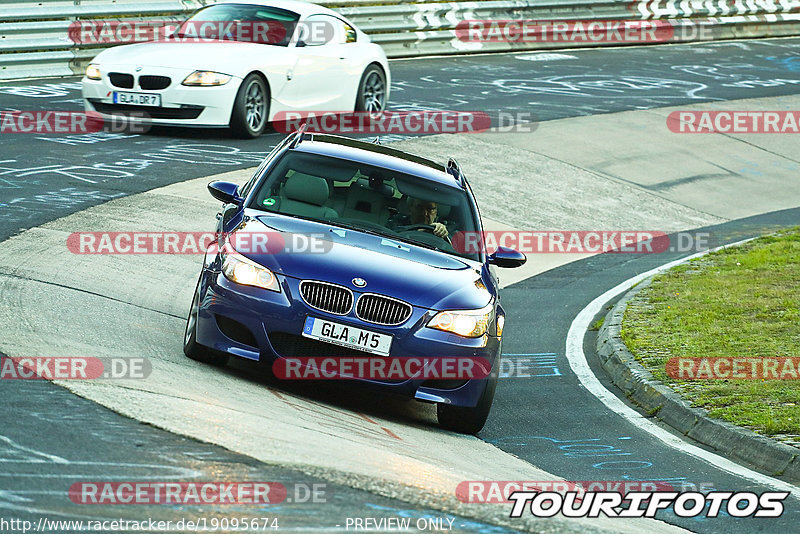 Bild #19095674 - Touristenfahrten Nürburgring Nordschleife (21.09.2022)