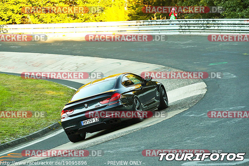 Bild #19095896 - Touristenfahrten Nürburgring Nordschleife (21.09.2022)