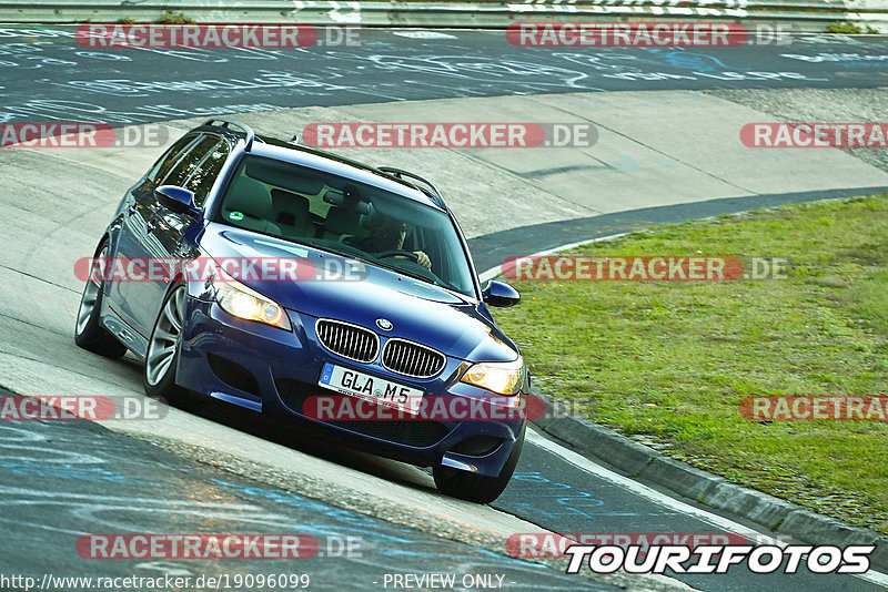 Bild #19096099 - Touristenfahrten Nürburgring Nordschleife (21.09.2022)