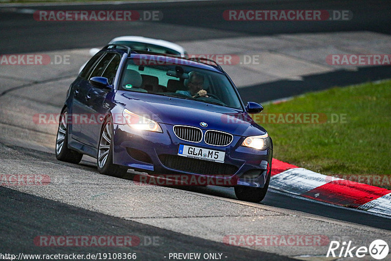 Bild #19108366 - Touristenfahrten Nürburgring Nordschleife (23.09.2022)