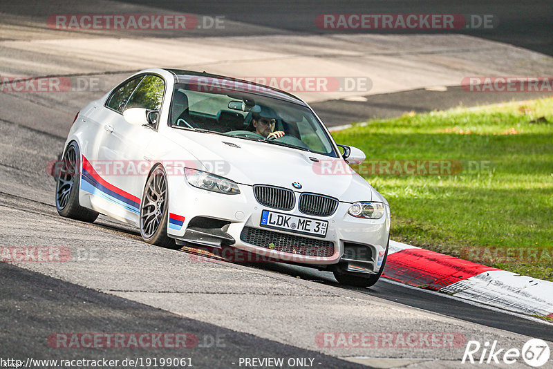 Bild #19199061 - Touristenfahrten Nürburgring Nordschleife (25.09.2022)