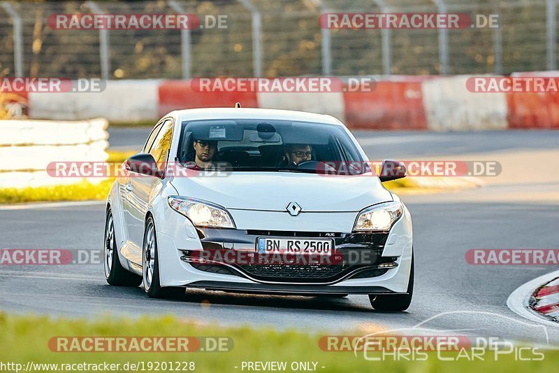 Bild #19201228 - Touristenfahrten Nürburgring Nordschleife (25.09.2022)