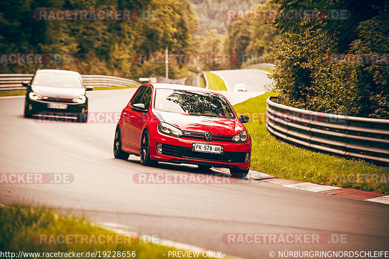 Bild #19228656 - Touristenfahrten Nürburgring Nordschleife (25.09.2022)