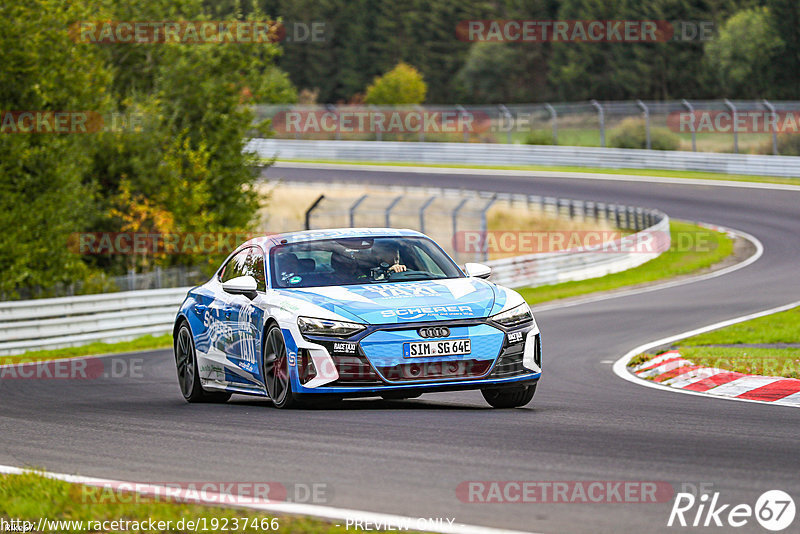 Bild #19237466 - Touristenfahrten Nürburgring Nordschleife (27.09.2022)