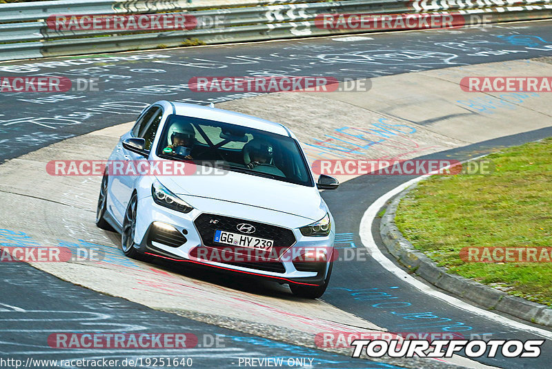 Bild #19251640 - Touristenfahrten Nürburgring Nordschleife (29.09.2022)