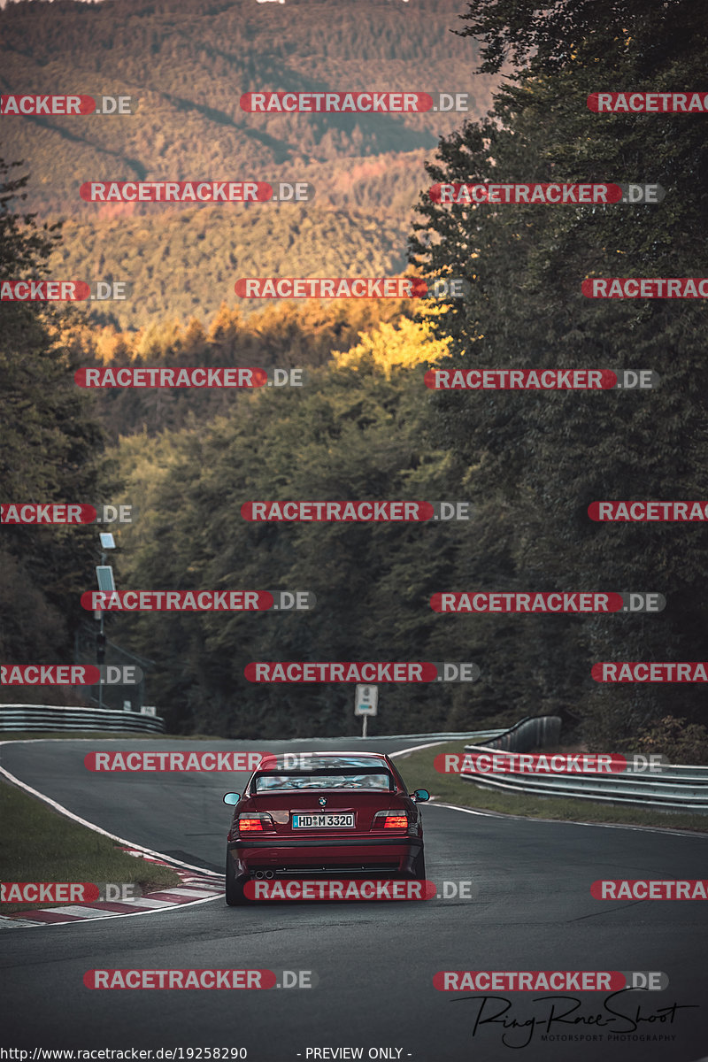 Bild #19258290 - Touristenfahrten Nürburgring Nordschleife (30.09.2022)