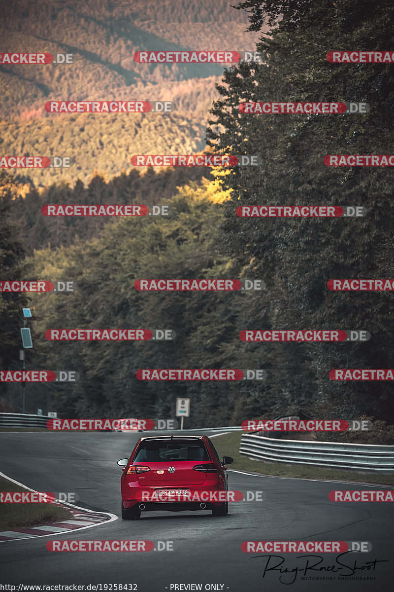 Bild #19258432 - Touristenfahrten Nürburgring Nordschleife (30.09.2022)