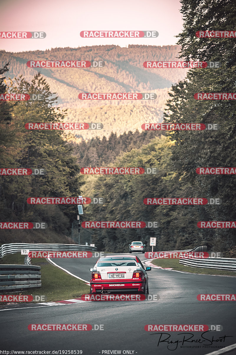 Bild #19258539 - Touristenfahrten Nürburgring Nordschleife (30.09.2022)