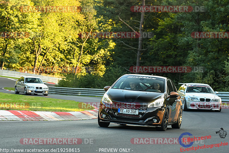 Bild #19258615 - Touristenfahrten Nürburgring Nordschleife (30.09.2022)