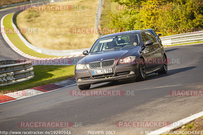 Bild #19280944 - Touristenfahrten Nürburgring Nordschleife (01.10.2022)