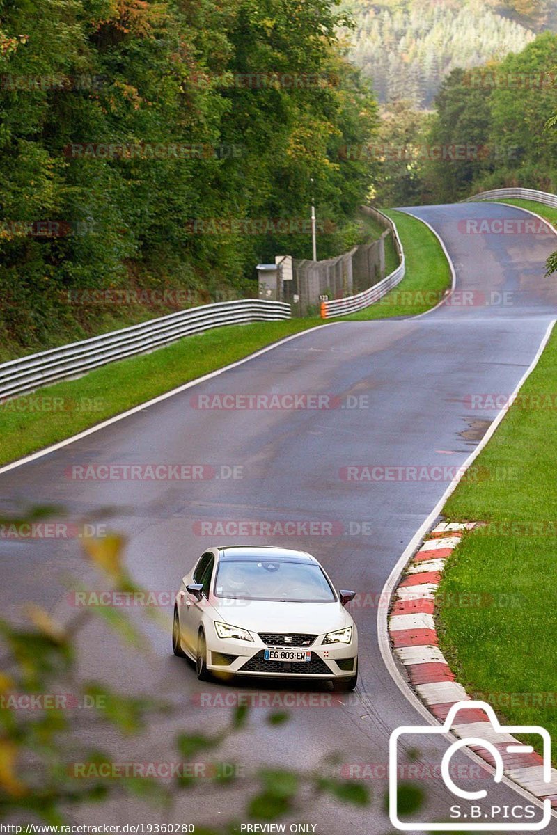 Bild #19360280 - Touristenfahrten Nürburgring Nordschleife (03.10.2022)