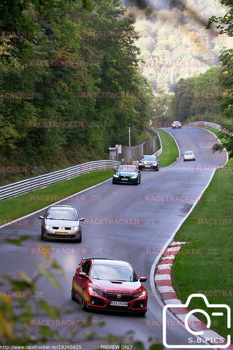 Bild #19360425 - Touristenfahrten Nürburgring Nordschleife (03.10.2022)