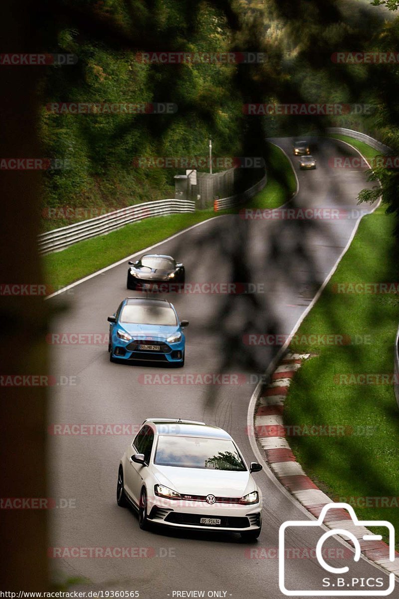 Bild #19360565 - Touristenfahrten Nürburgring Nordschleife (03.10.2022)