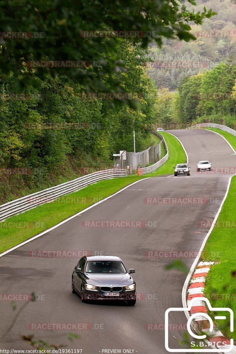 Bild #19361197 - Touristenfahrten Nürburgring Nordschleife (03.10.2022)