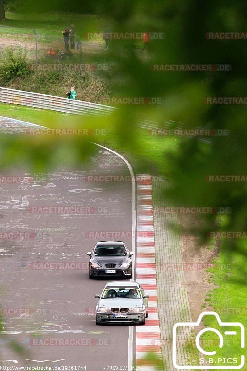 Bild #19361744 - Touristenfahrten Nürburgring Nordschleife (03.10.2022)