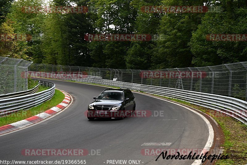 Bild #19366565 - Touristenfahrten Nürburgring Nordschleife (03.10.2022)