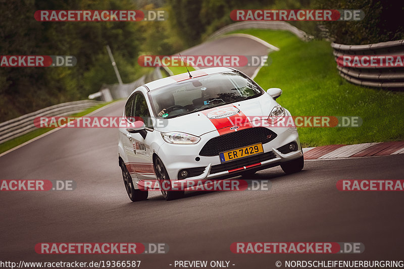 Bild #19366587 - Touristenfahrten Nürburgring Nordschleife (03.10.2022)