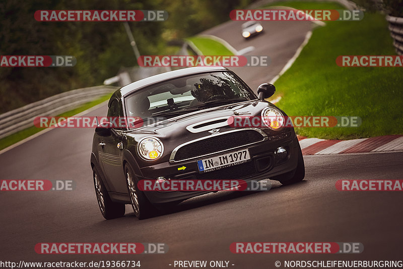 Bild #19366734 - Touristenfahrten Nürburgring Nordschleife (03.10.2022)