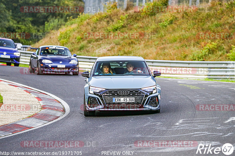 Bild #19371705 - Touristenfahrten Nürburgring Nordschleife (03.10.2022)