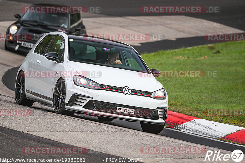 Bild #19380061 - Touristenfahrten Nürburgring Nordschleife (03.10.2022)